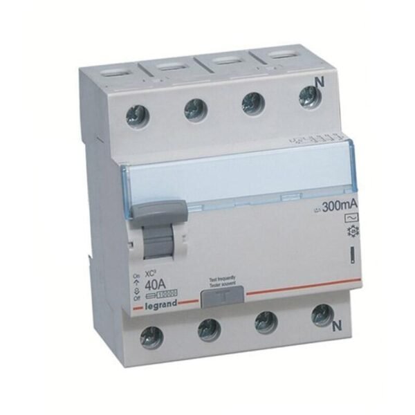 403195-xc3 4p Ac 40a 300ma Kaçak Akım Koruma